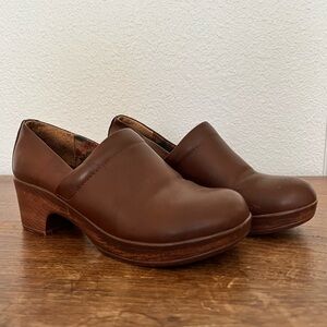 B.O.C preowned clogs